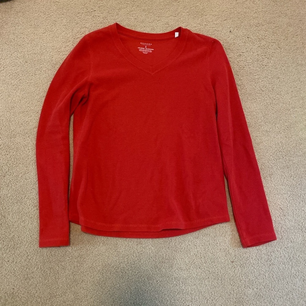 Red Top - Picture 2 of 3